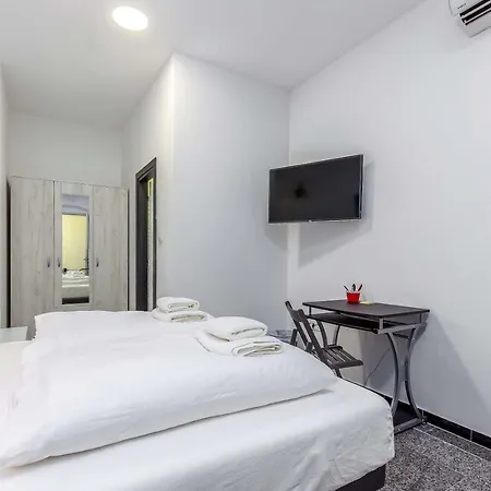 Apartamento Black & White, Cherry & Blue *